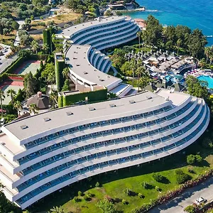 The Grand Blue Sky International Complex